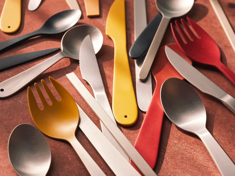 Dettaglio illustrato di materiali e lavorazione per la tavola
